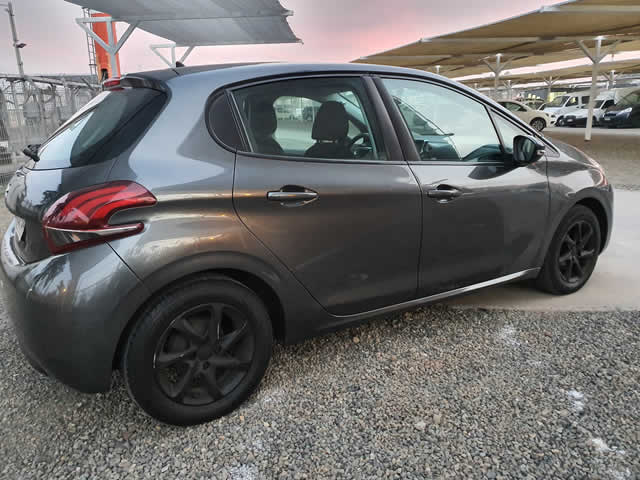 Peugeot 208 Active - Imagen 2